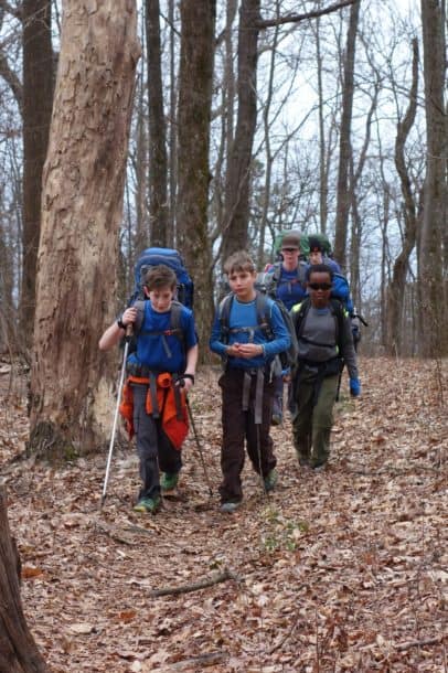 Kids hiking on Foothills Trail